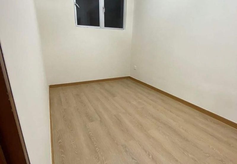 (RENOVATED) Apartment Seri Warisan, Kota Warisan Dengkil for sale 250k only