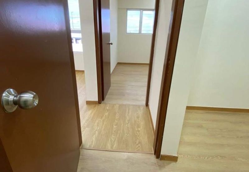 (RENOVATED) Apartment Seri Warisan, Kota Warisan Dengkil for sale 250k only