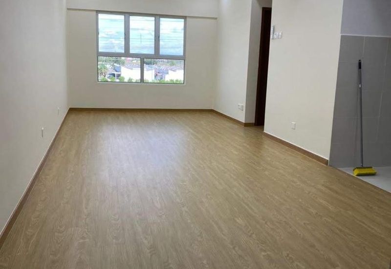 (RENOVATED) Apartment Seri Warisan, Kota Warisan Dengkil for sale 250k only