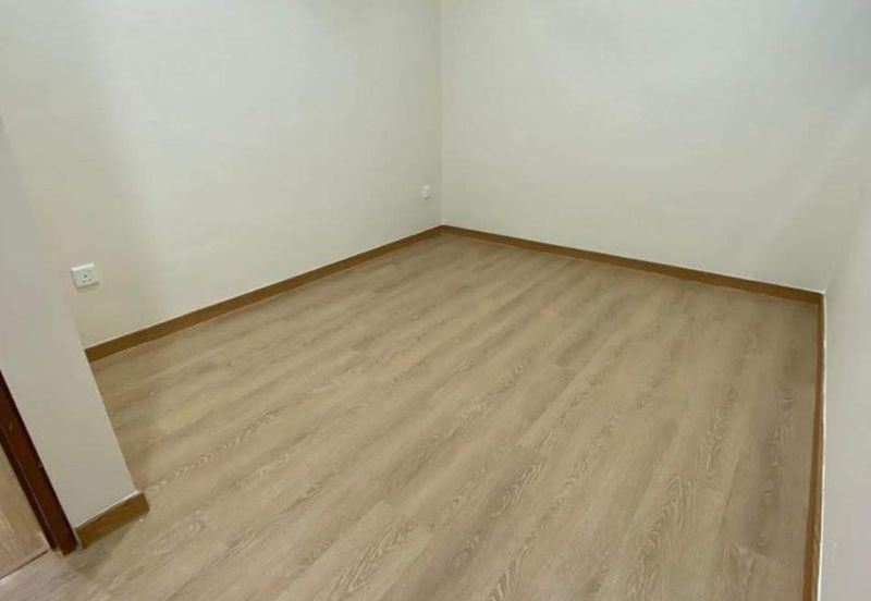 (RENOVATED) Apartment Seri Warisan, Kota Warisan Dengkil for sale 250k only