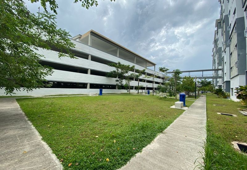 (RENOVATED) Apartment Seri Warisan, Kota Warisan Dengkil for sale 250k only