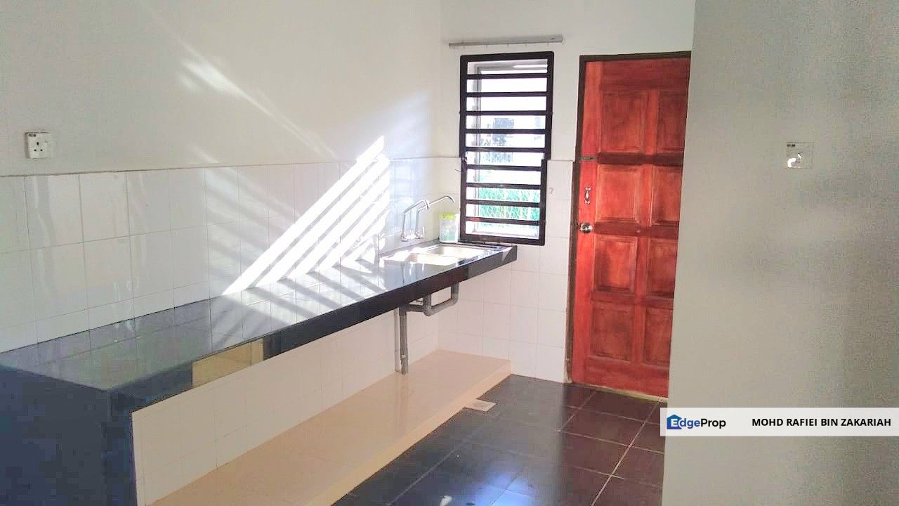 Single Storey Terrace House Taman Pandan Damai 1, Kuantan Pahang, Pahang, Kuantan