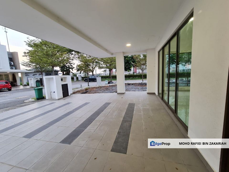 3 Storey Superlink Lake Point Residence, Cyberjaya, Selangor, Selangor, Cyberjaya