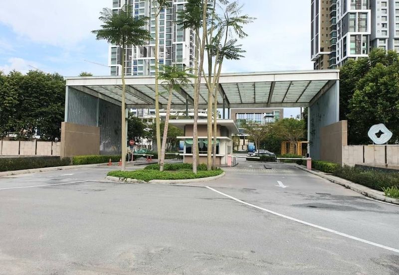 Lake Point Residence