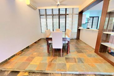 Hijau Apartment (Ukay Heights)