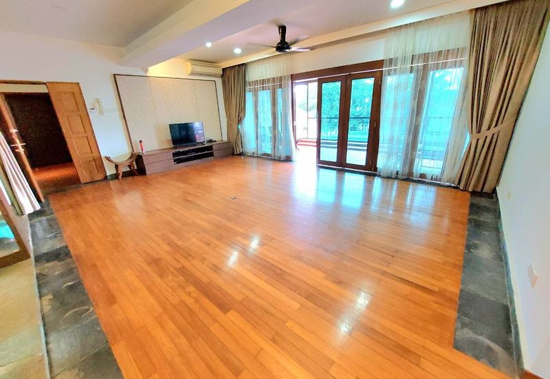 Hijau Apartment (Ukay Heights)