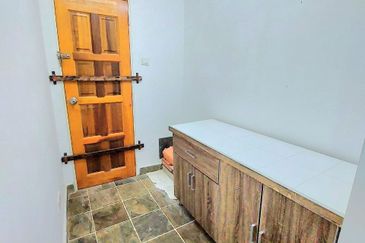 Hijau Apartment (Ukay Heights)