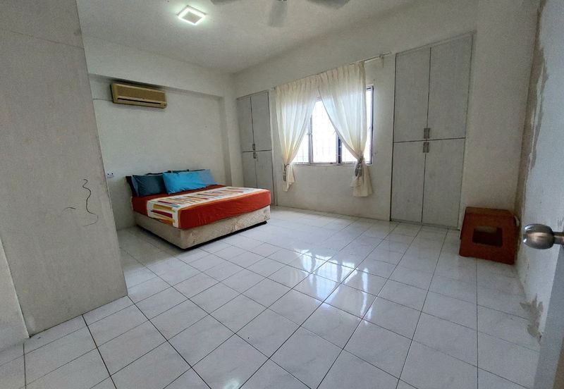 Casa Venicia Condominium