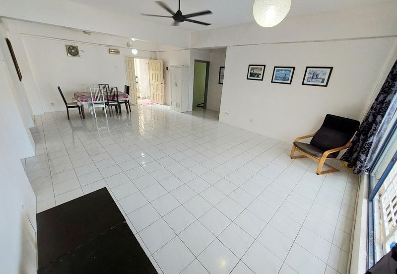 Casa Venicia Condominium