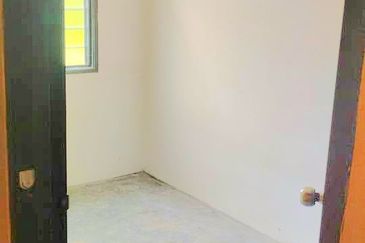 TAMAN KAMUNTING AMAN