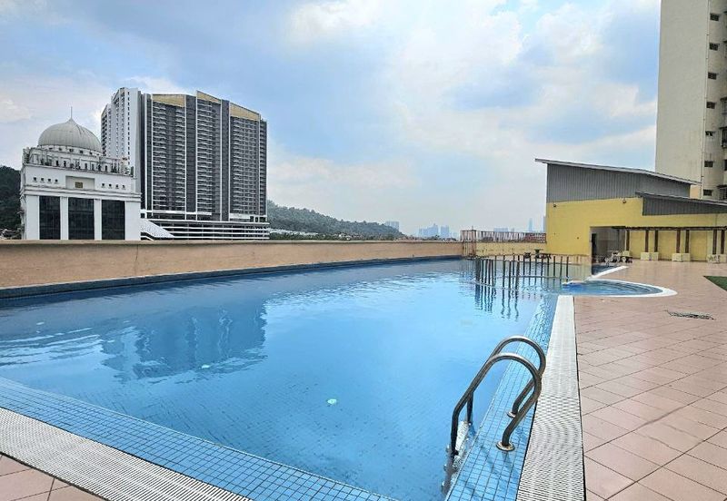 Residensi Bistaria, Ukay Bistari