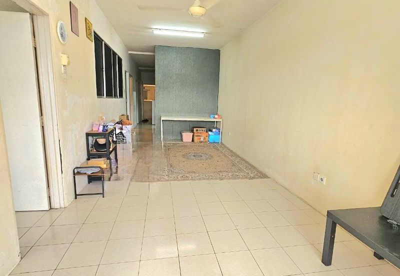 Residensi Bistaria, Ukay Bistari