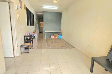 Residensi Bistaria, Ukay Bistari