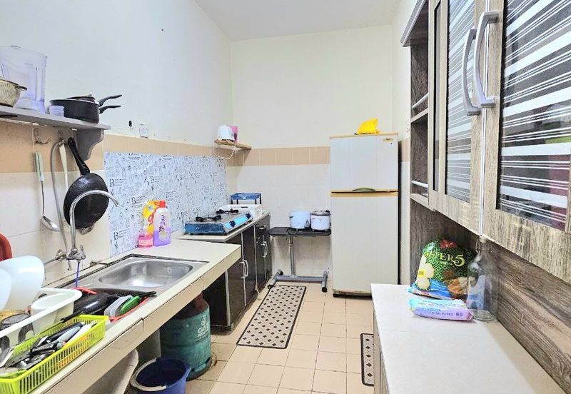 Residensi Bistaria, Ukay Bistari