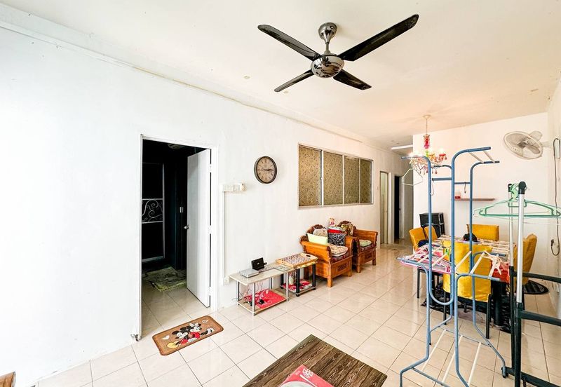 Residensi Bistaria, Ukay Bistari