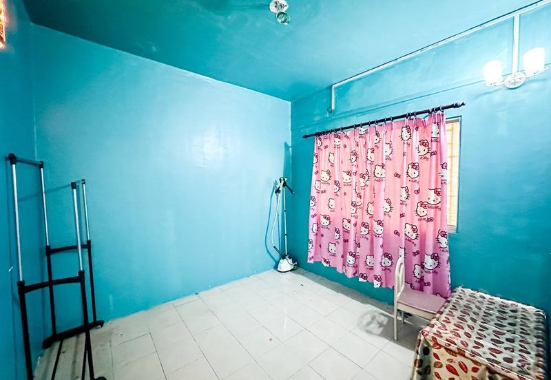 Residensi Bistaria, Ukay Bistari