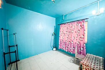 Residensi Bistaria, Ukay Bistari