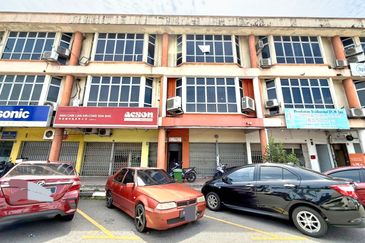 Persiaran Raja Muda Musa, Pelabuhan Klang