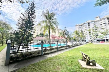 Tasik Heights Apartment