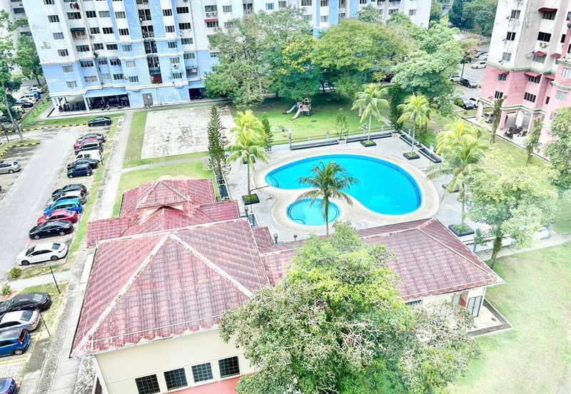 Tasik Heights Apartment