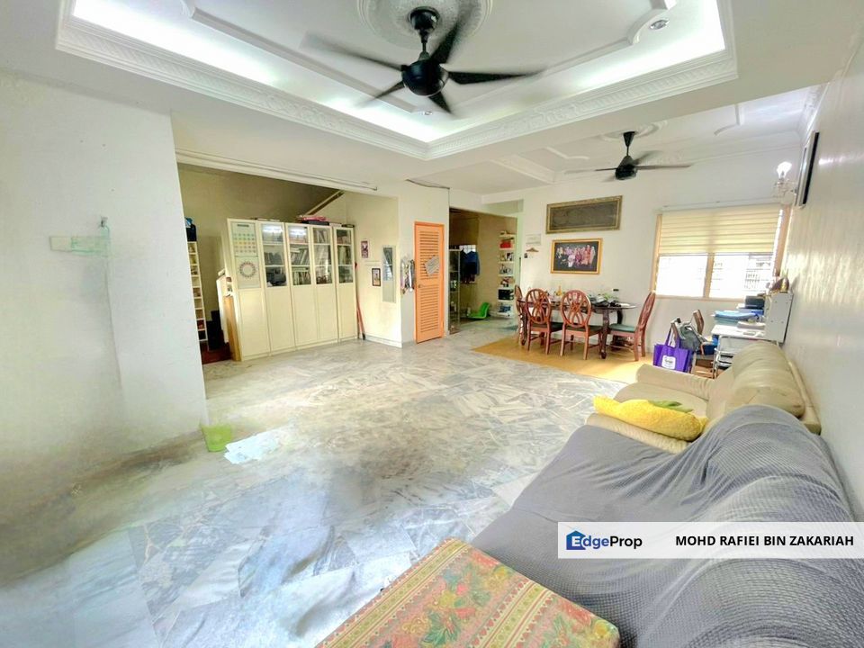 UEP Subang Jaya 2 Storey Terrace House, Selangor, Selangor, Subang Jaya