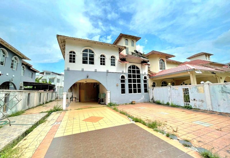 Persiaran Puncak Alam 6 