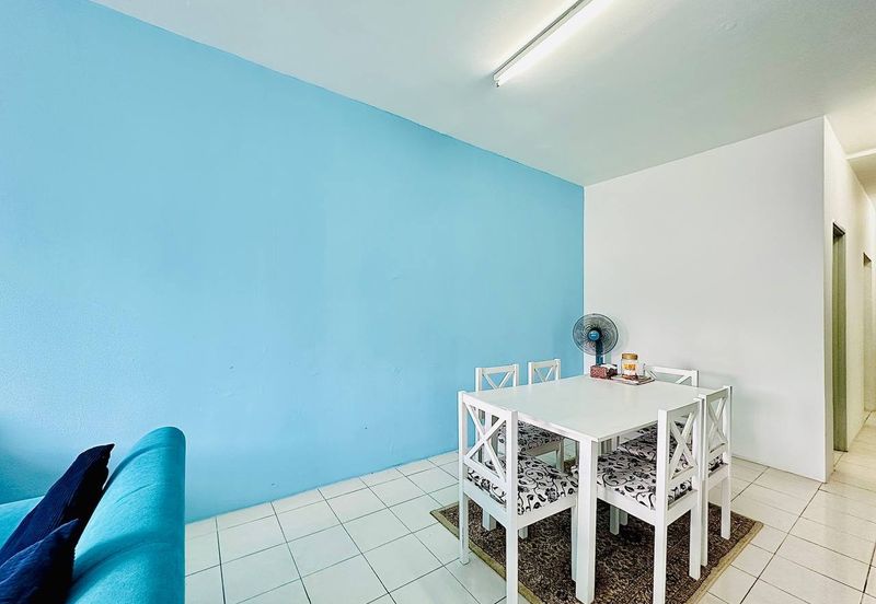 Residensi Bistaria, Ukay Bistari