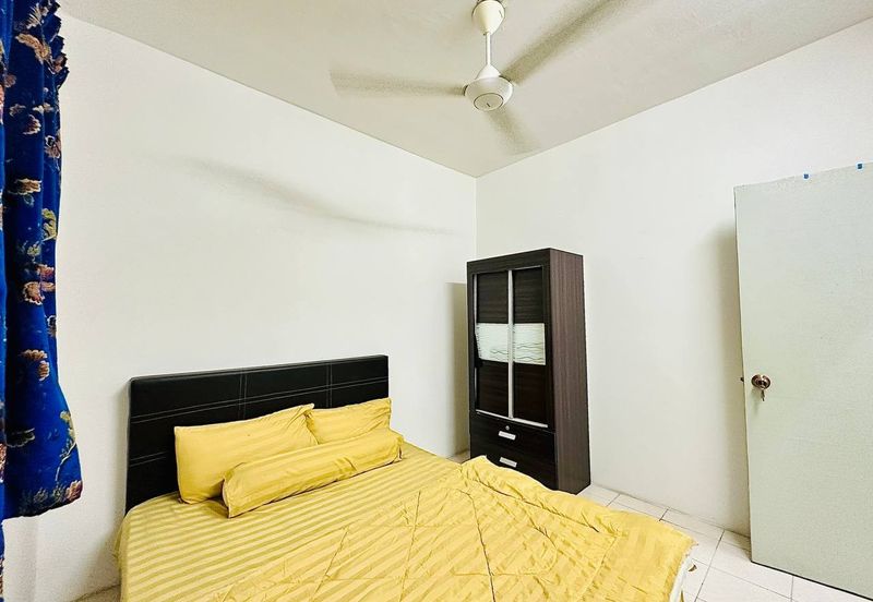 Residensi Bistaria, Ukay Bistari