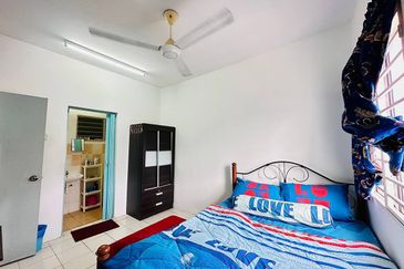 Residensi Bistaria, Ukay Bistari