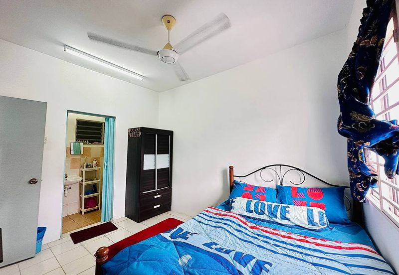 Residensi Bistaria, Ukay Bistari