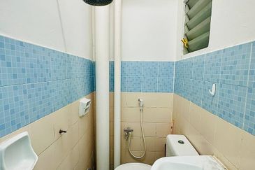 Residensi Bistaria, Ukay Bistari