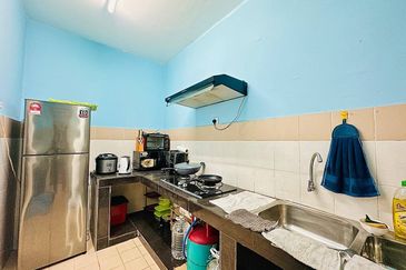 Residensi Bistaria, Ukay Bistari