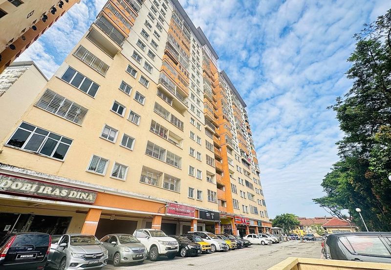 Residensi Bistaria, Ukay Bistari