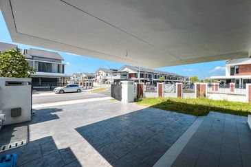 Elmina Green Three @ City of Elmina