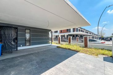 Elmina Green Three @ City of Elmina