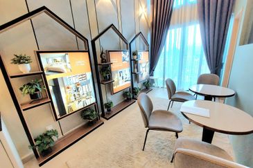 The Luxe by Infinitum