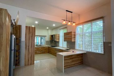 Semi-Detached House Cyberjaya Perdana Lakeview East 