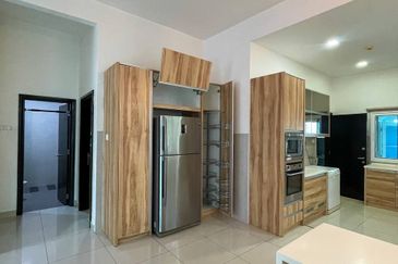 Semi-Detached House Cyberjaya Perdana Lakeview East 