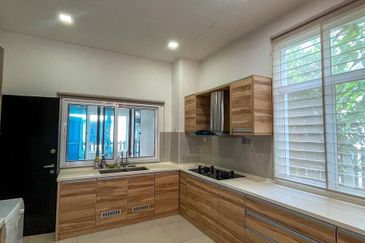 Semi-Detached House Cyberjaya Perdana Lakeview East 