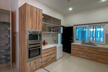 Semi-Detached House Cyberjaya Perdana Lakeview East 