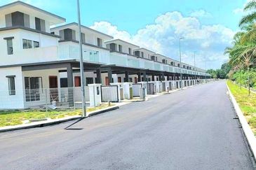 TAMAN PELANGI LANGKAP