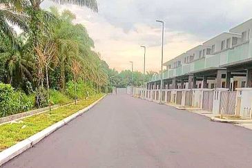TAMAN PELANGI LANGKAP