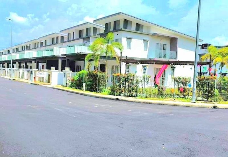 TAMAN PELANGI LANGKAP