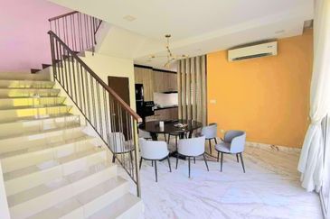 TAMAN PELANGI LANGKAP