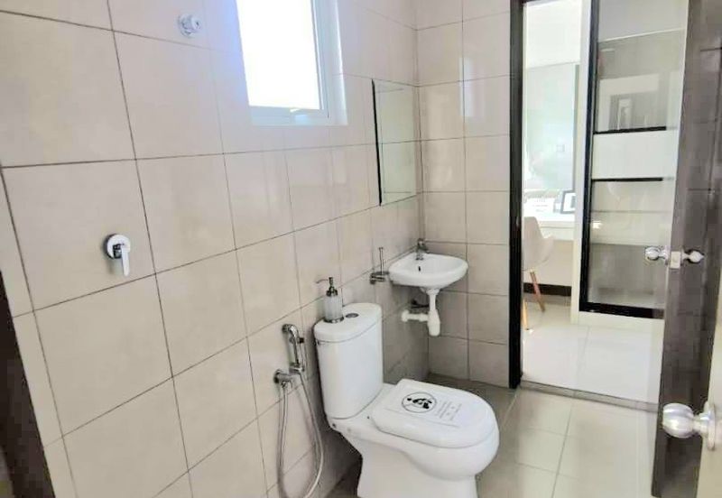 TAMAN PELANGI LANGKAP