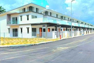 TAMAN PELANGI LANGKAP