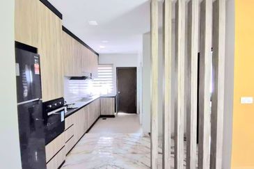 TAMAN PELANGI LANGKAP