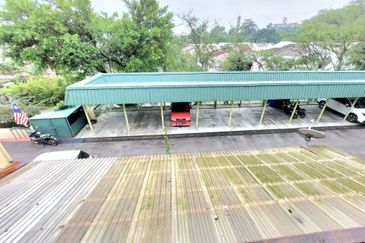 Hijau Apartment (Ukay Heights)