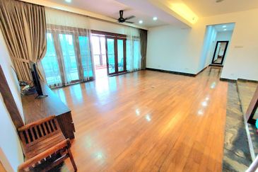 Hijau Apartment (Ukay Heights)