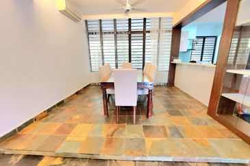 Hijau Apartment (Ukay Heights)